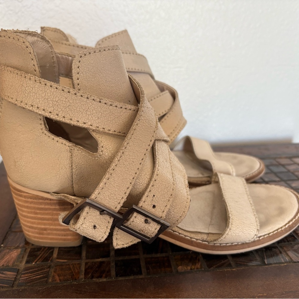 Kelsi Dagger from Anthropologie Beige leather Strappy Heels